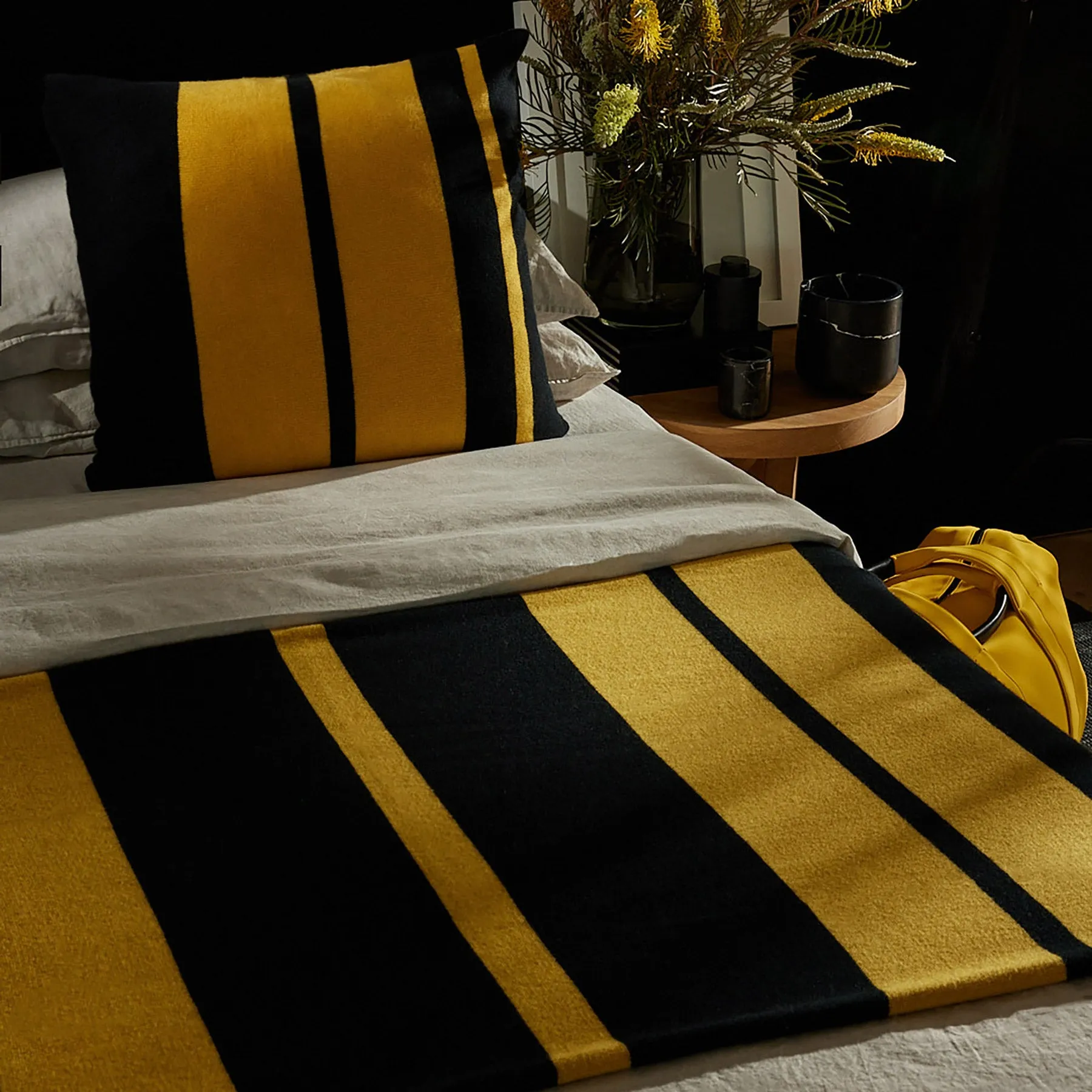 Cashmere Stripe Knit Blanket - Black/Crocus