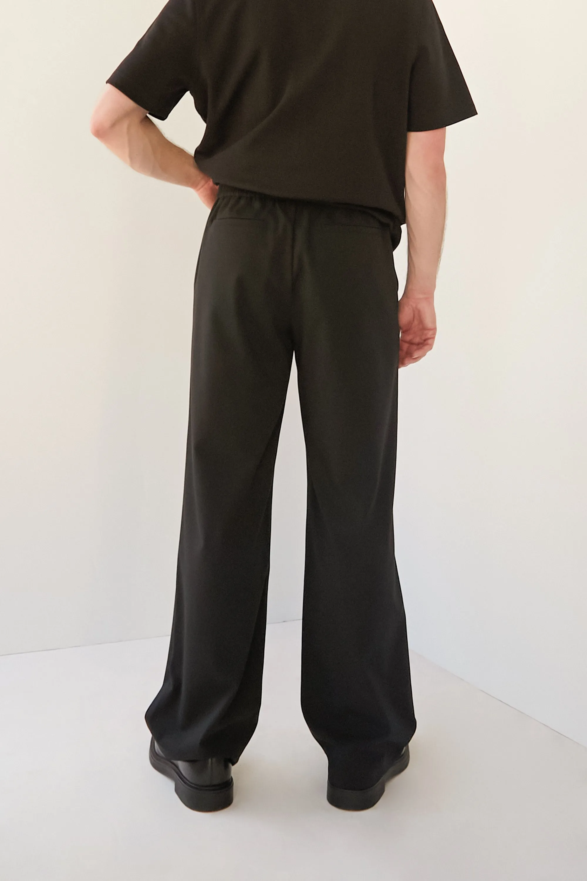 ELASTIC WAIST SUITING PANT