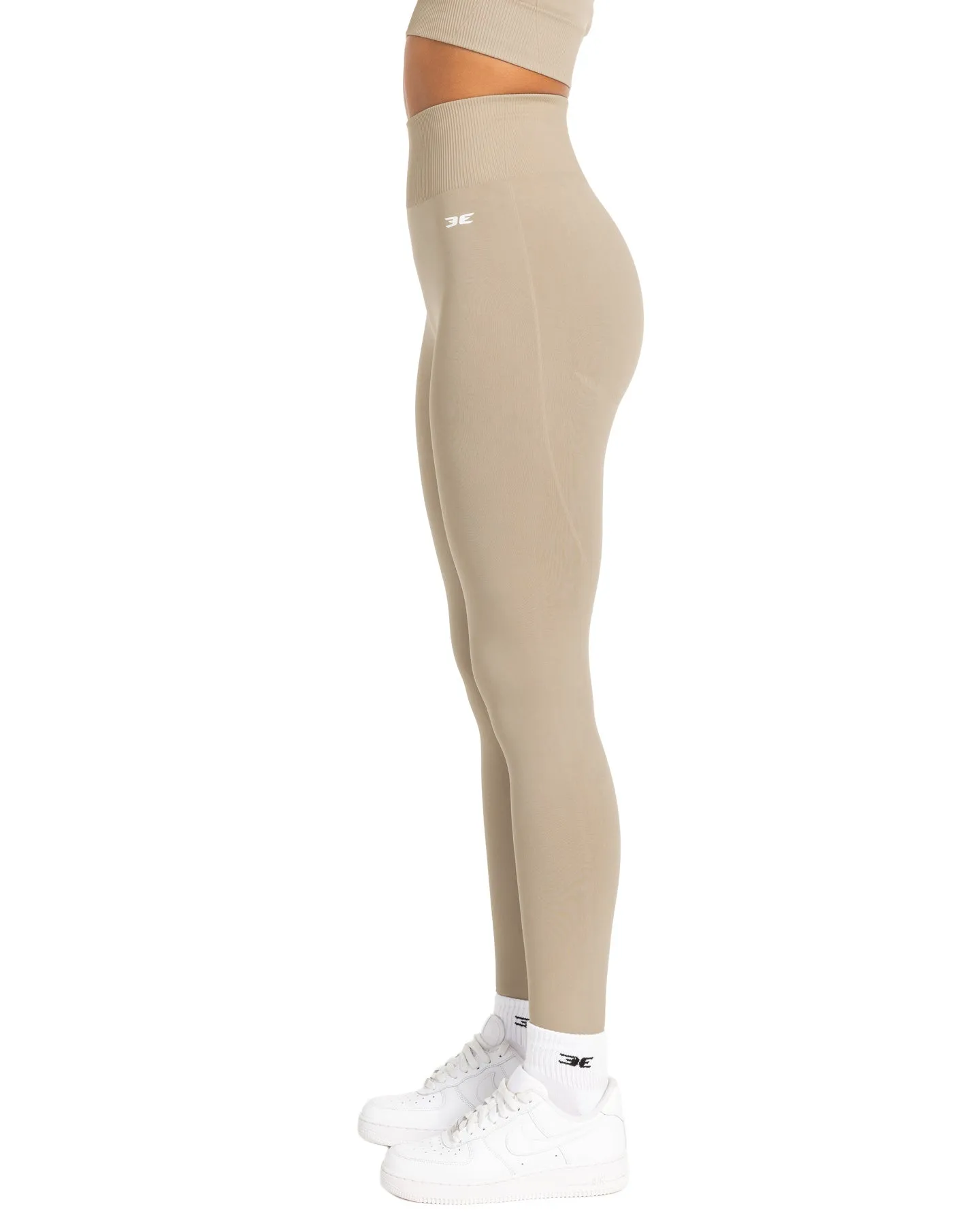 Elite Seamless V2 Leggings - Beige (Subtle Scrunch)