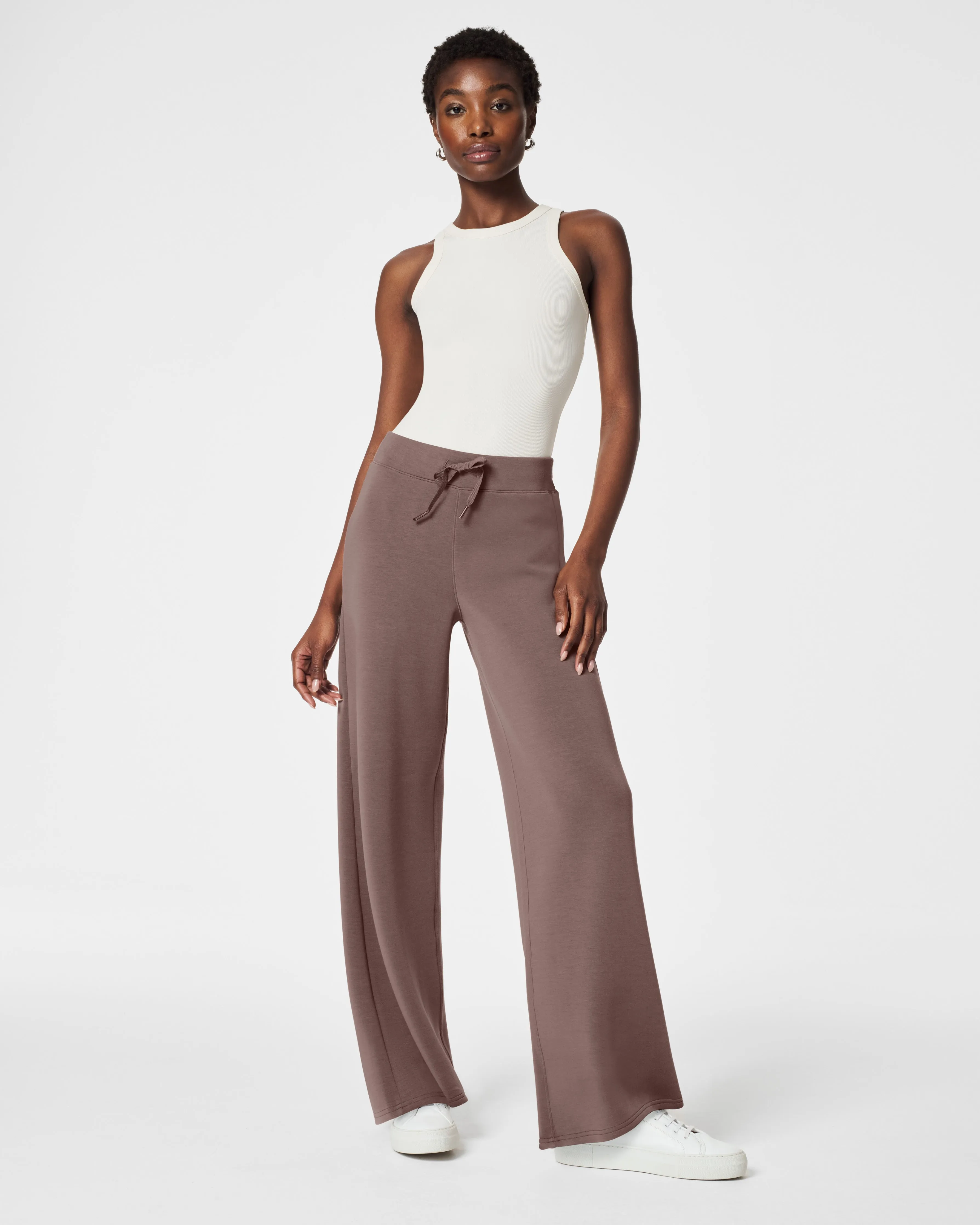 SPANX AirEssentials Wide Leg Pant