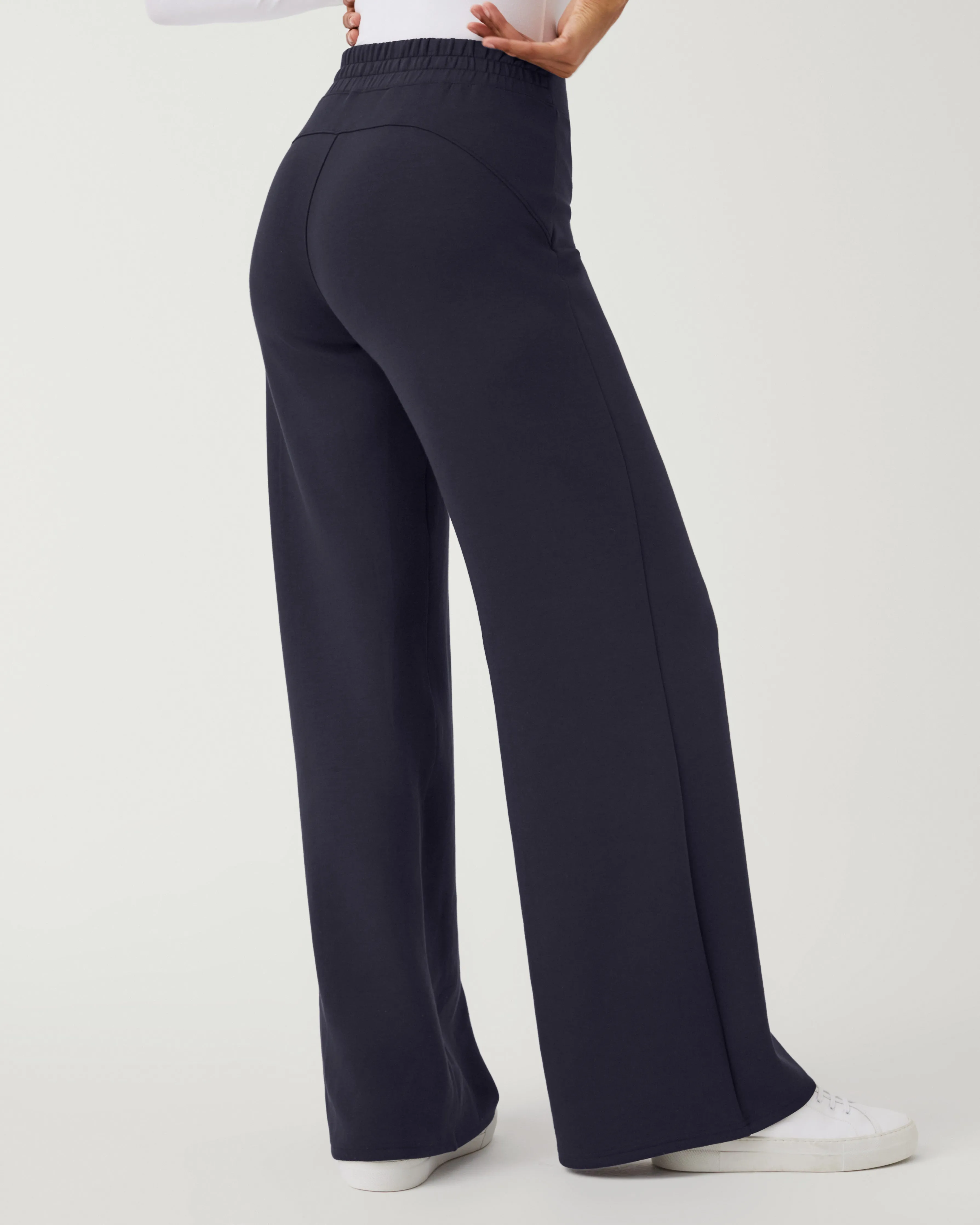 SPANX AirEssentials Wide Leg Pant