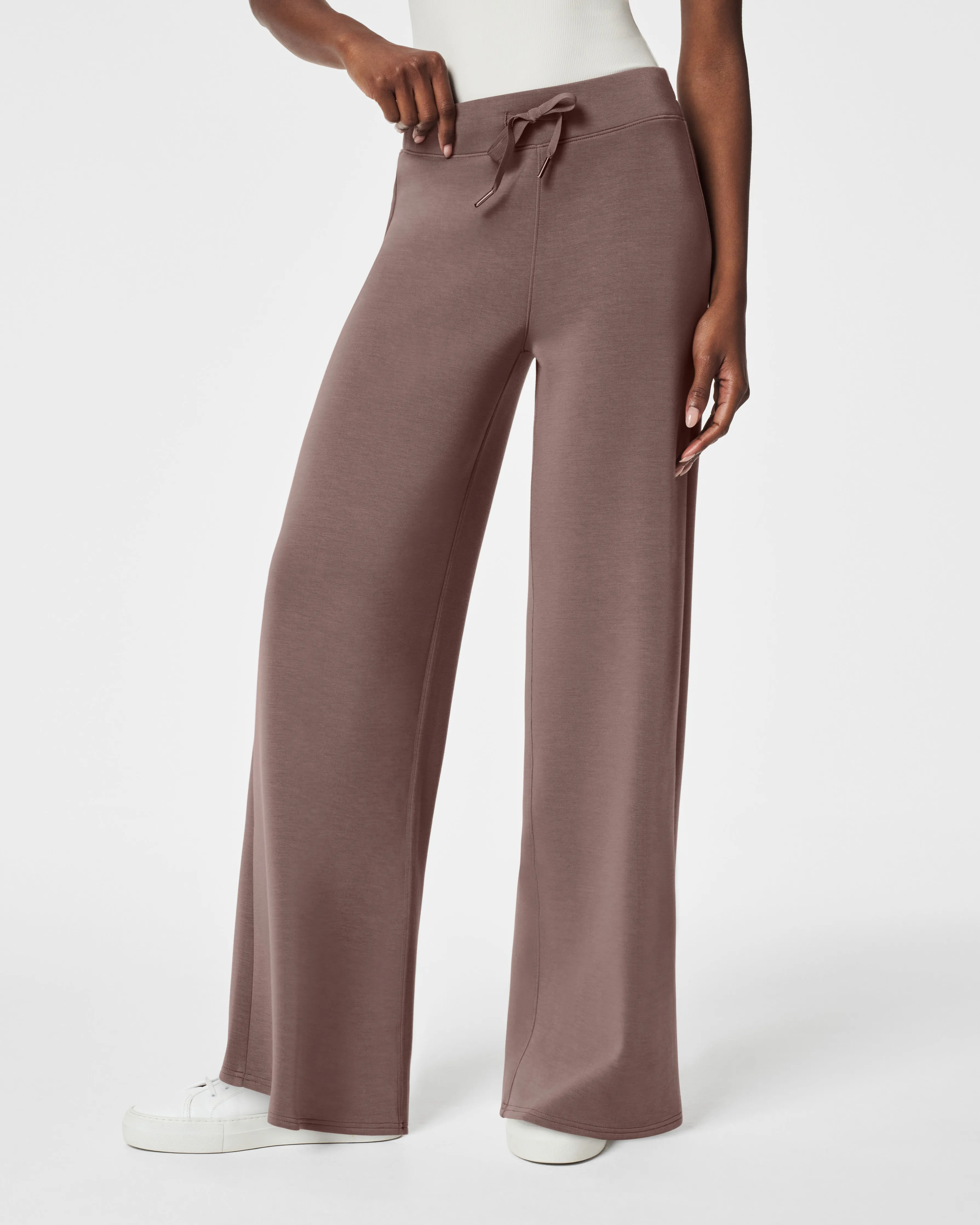 SPANX AirEssentials Wide Leg Pant