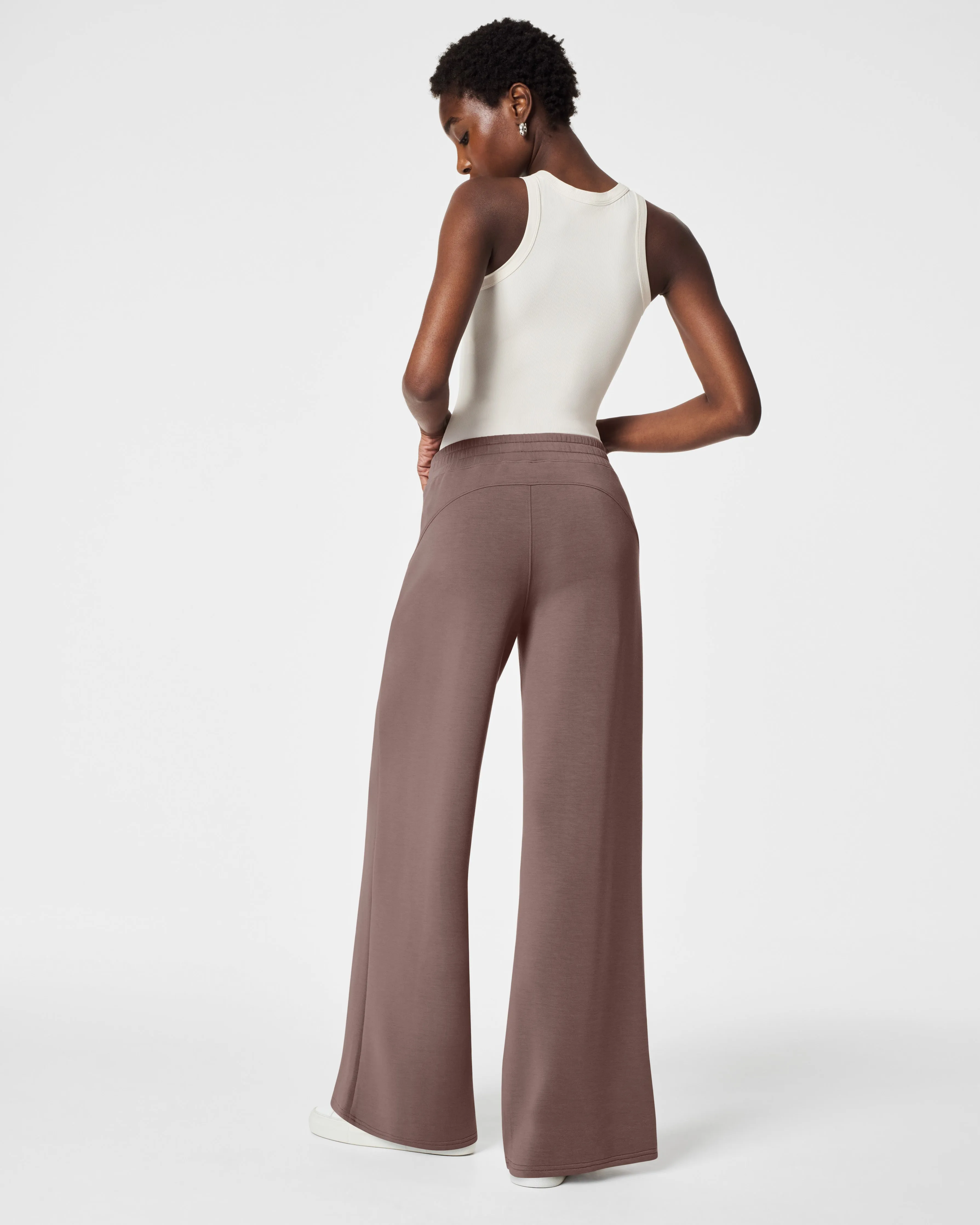 SPANX AirEssentials Wide Leg Pant