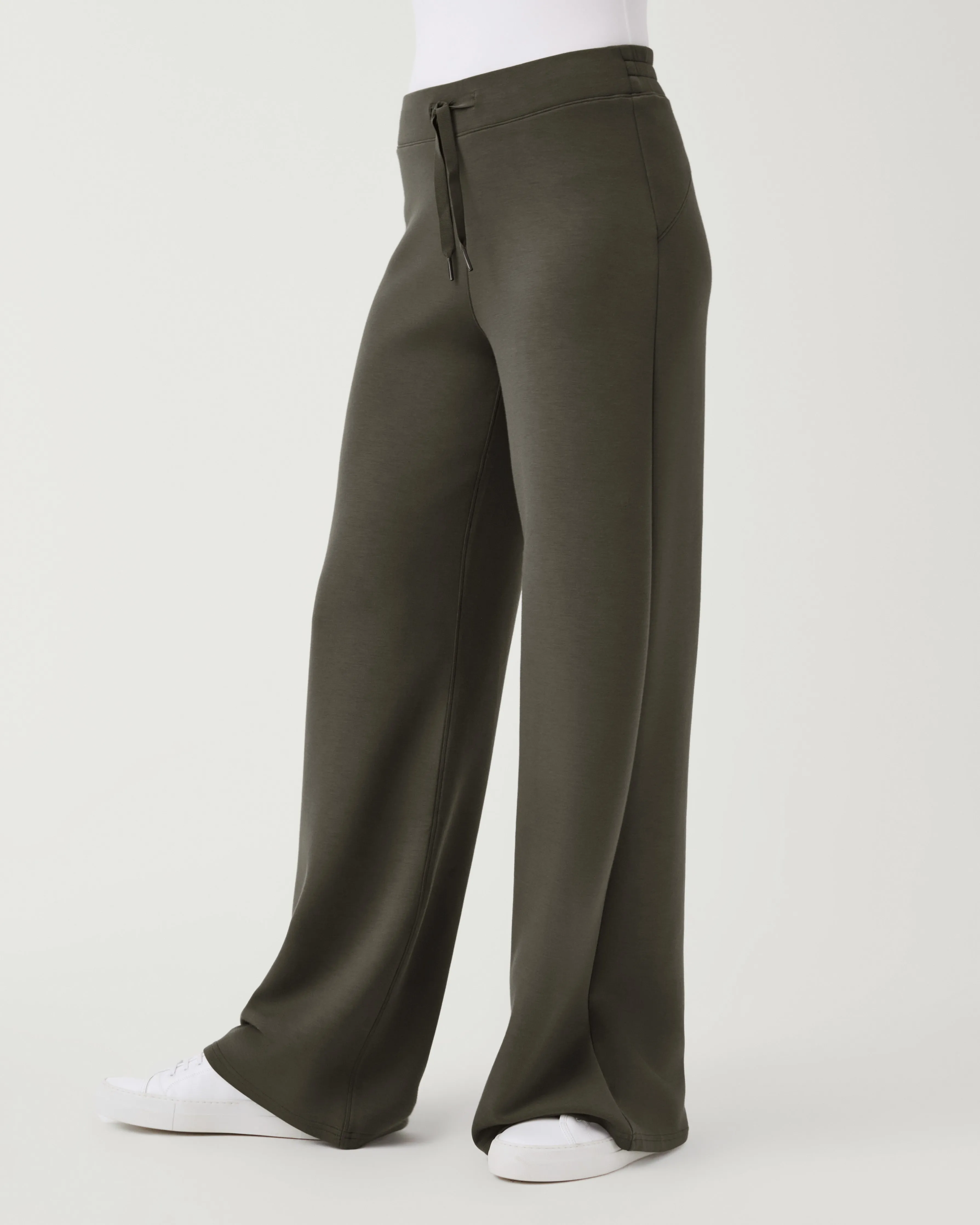 SPANX AirEssentials Wide Leg Pant