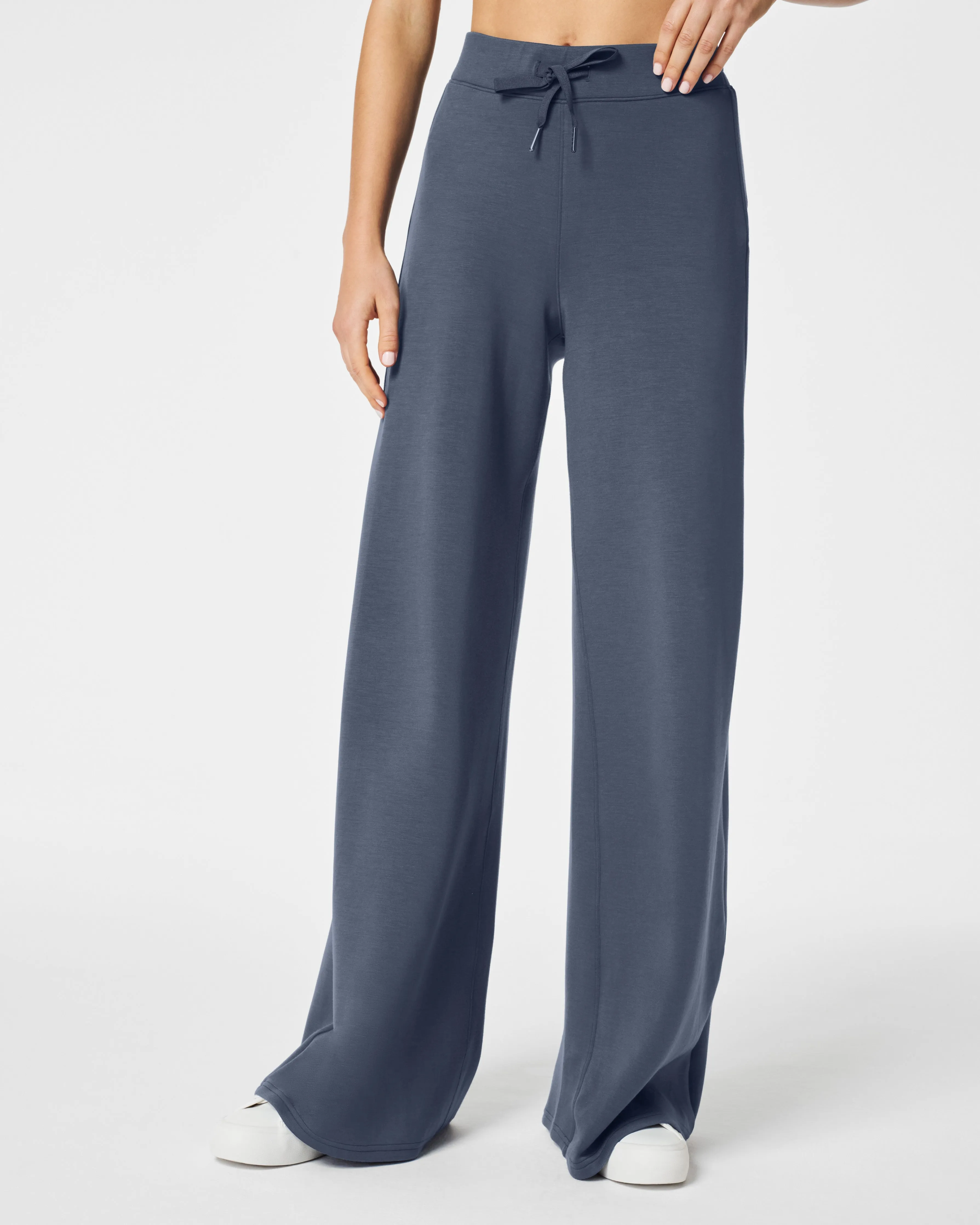 SPANX AirEssentials Wide Leg Pant