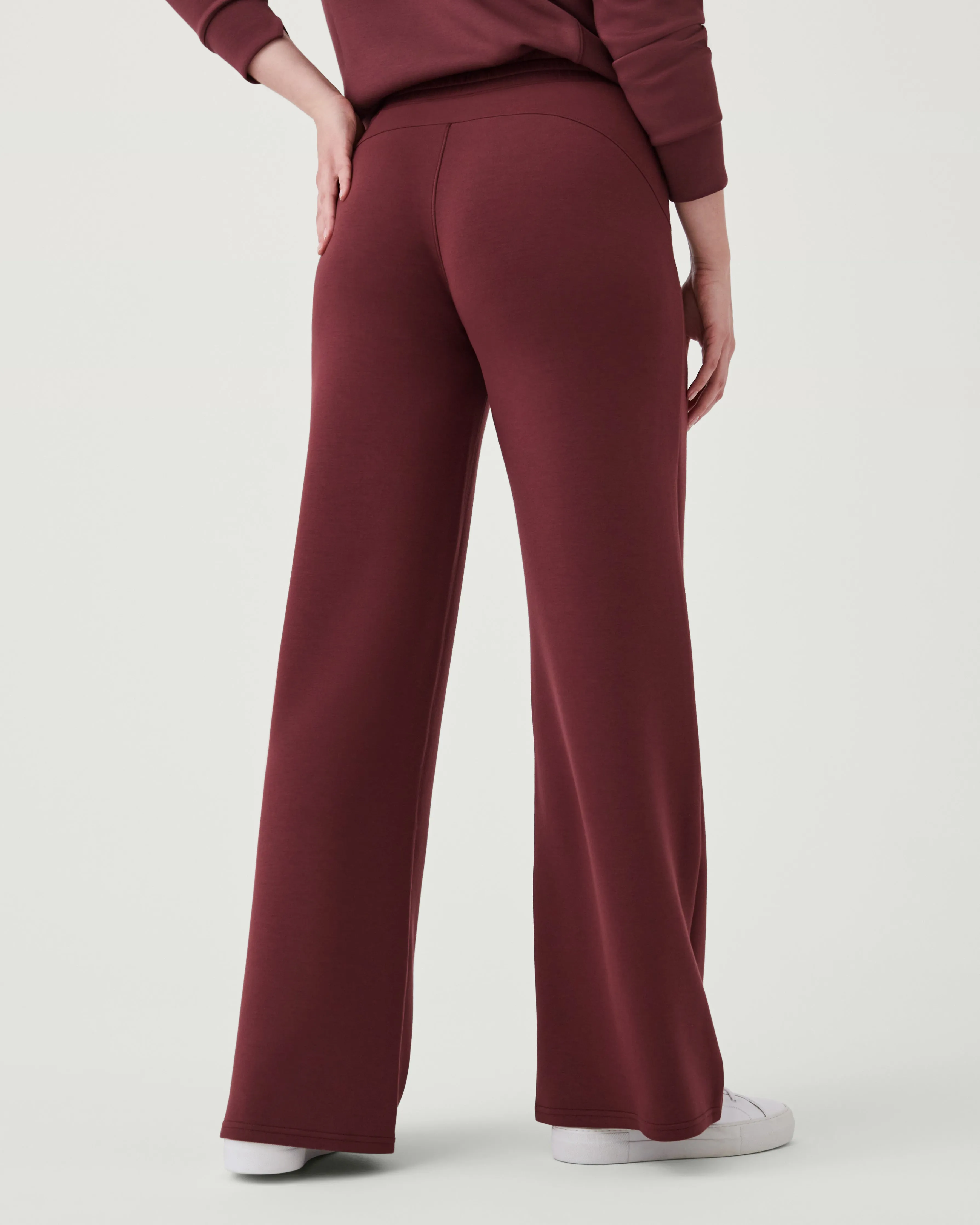 SPANX AirEssentials Wide Leg Pant