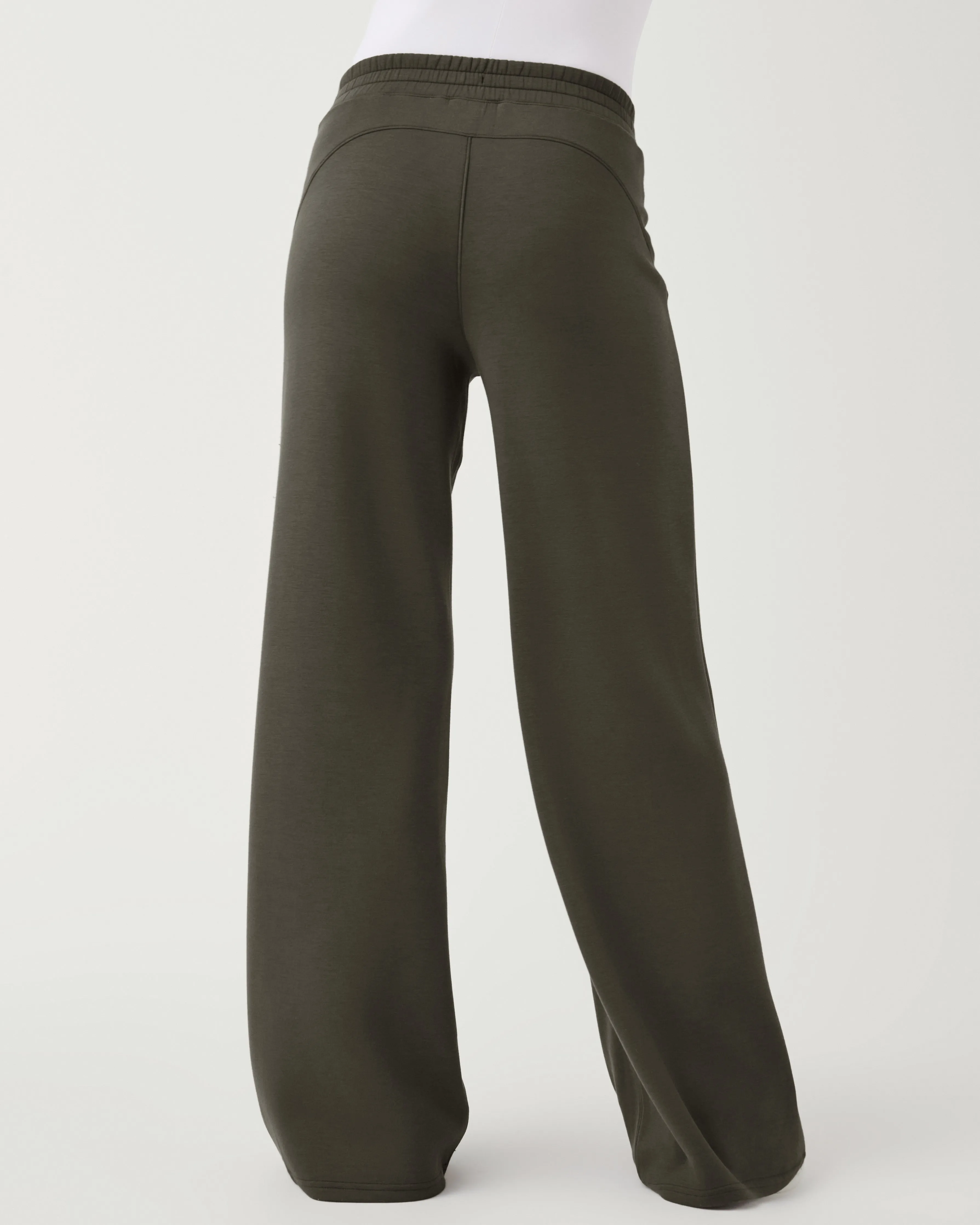 SPANX AirEssentials Wide Leg Pant