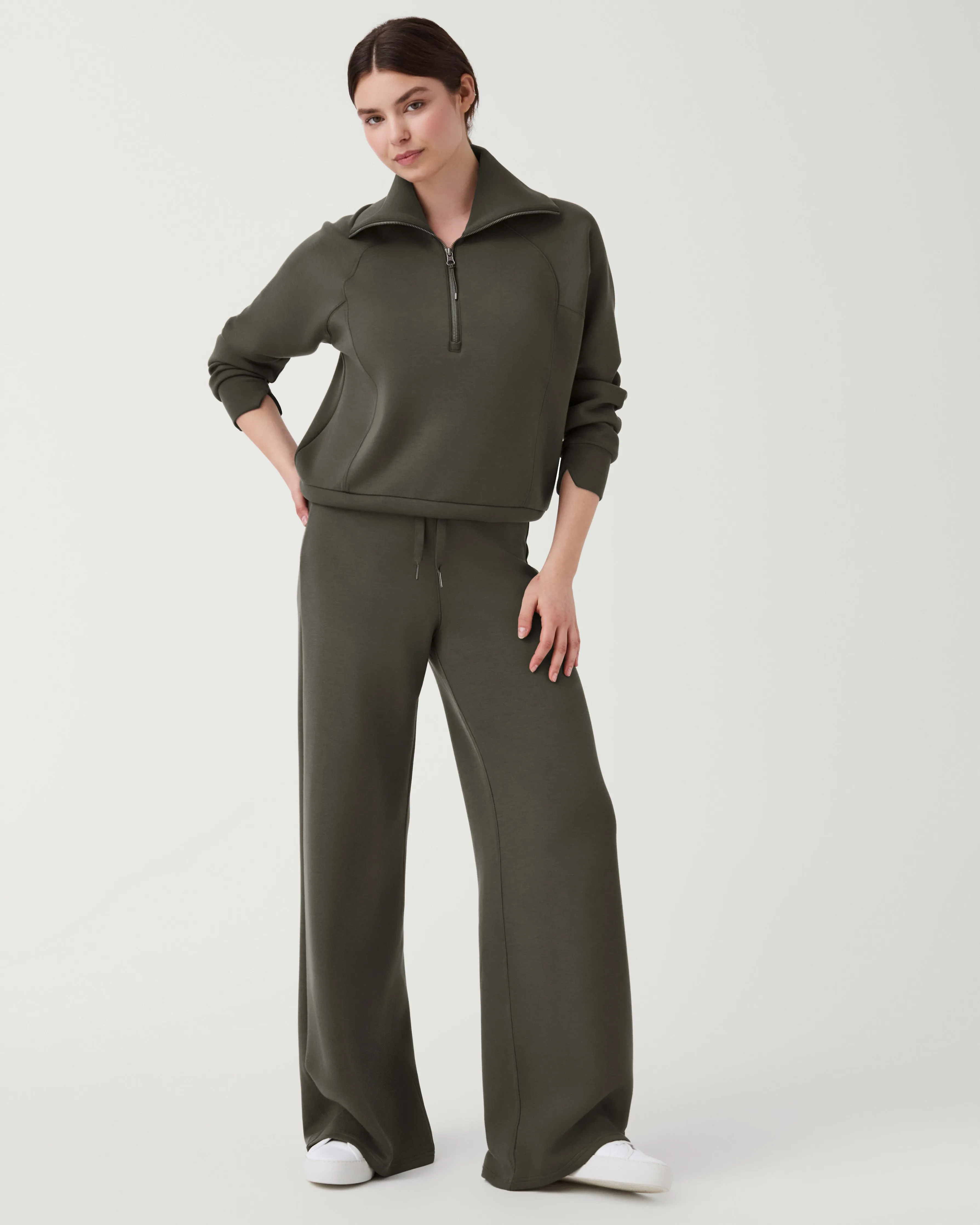 SPANX AirEssentials Wide Leg Pant